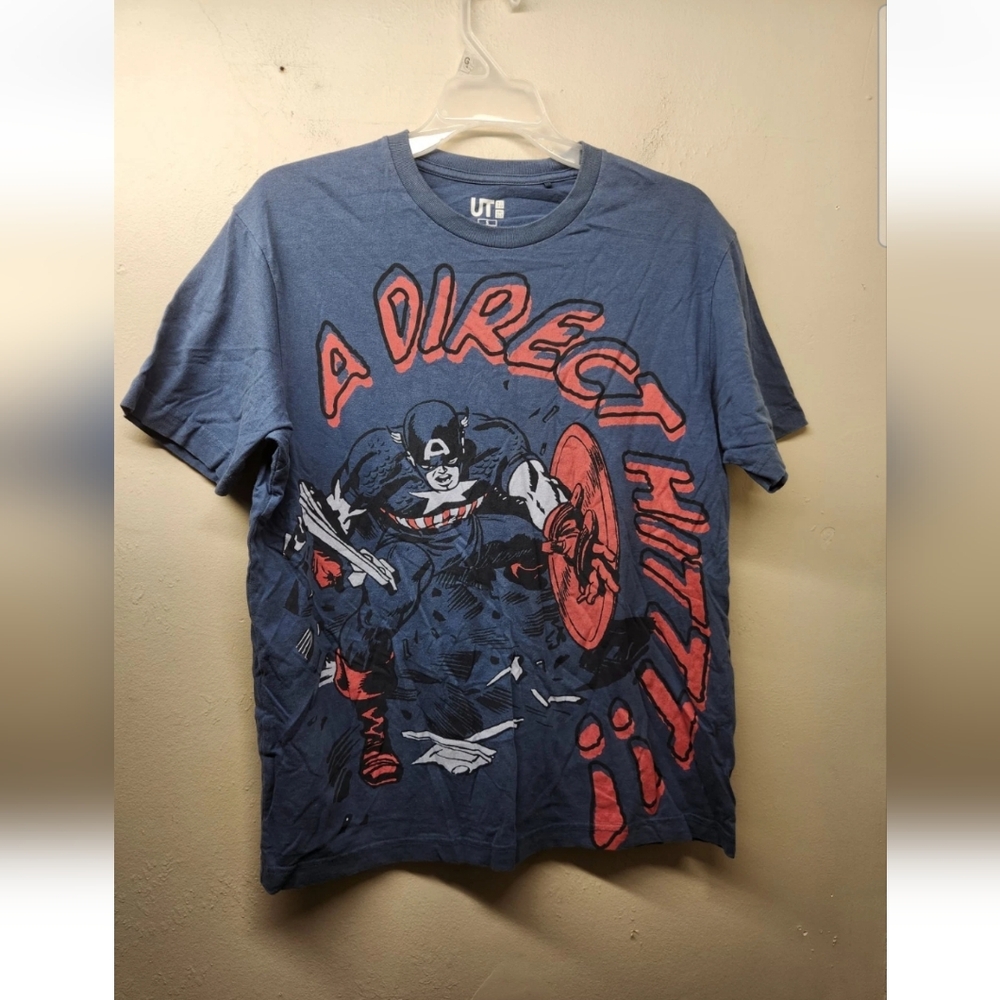 UNIQLO x MARVEL, Captain Marvel vintage style print crew neck t-shirt Size S